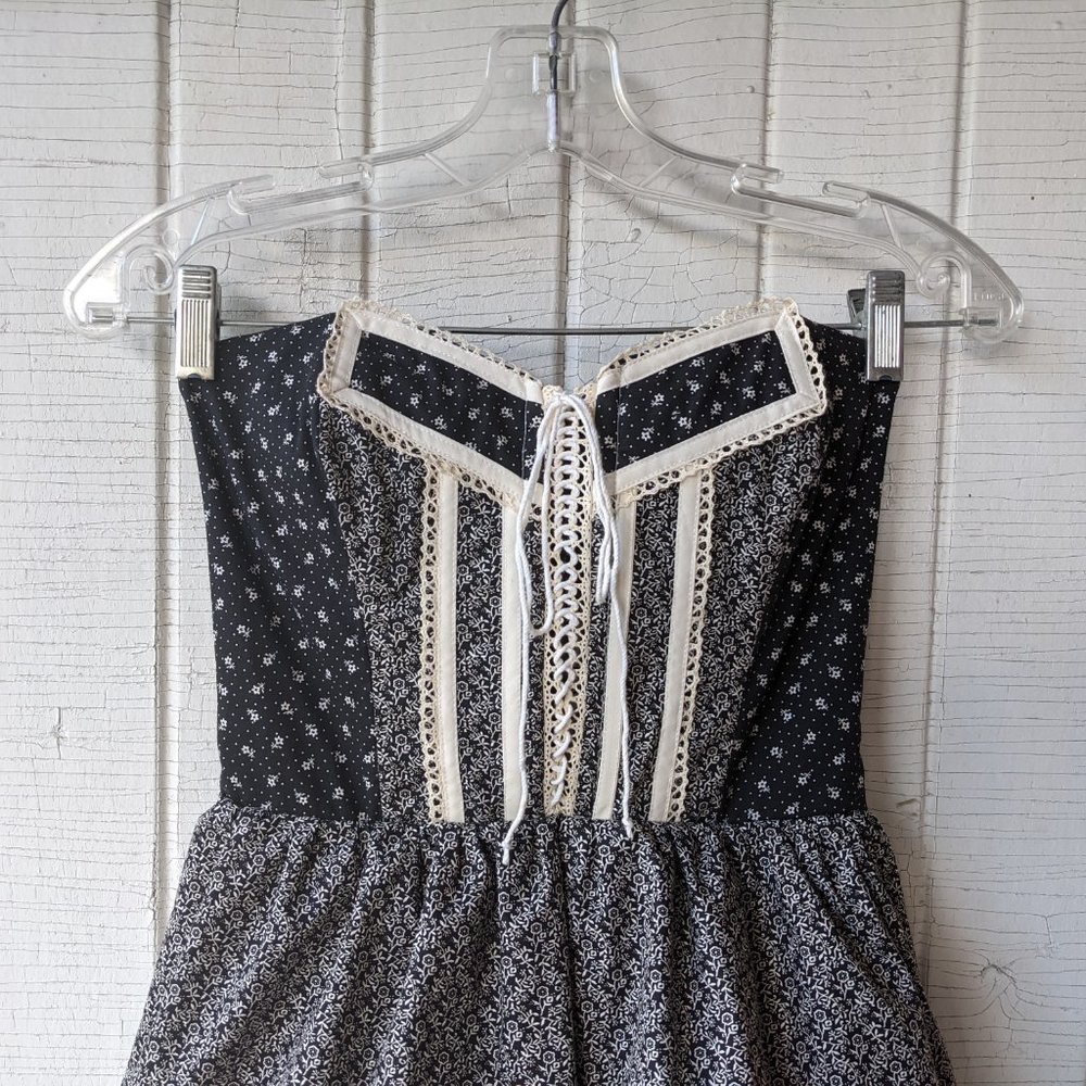 Gunne Sax Inspired Party Dress Ditsy Floral and Lace Trim - Picture 2 of 5